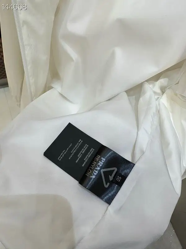Prada M-3XL 26yr44 (9)